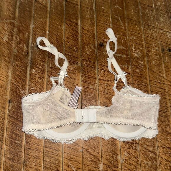 Victoria’s Secret 32C cream lacy no padding Dream Angels push-up bra - Picture 2 of 3